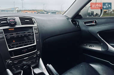 Седан Lexus IS 2006 в  фото 27 Седан Lexus IS 2006 в