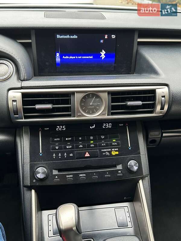 Седан Lexus IS 2013 в Киеве