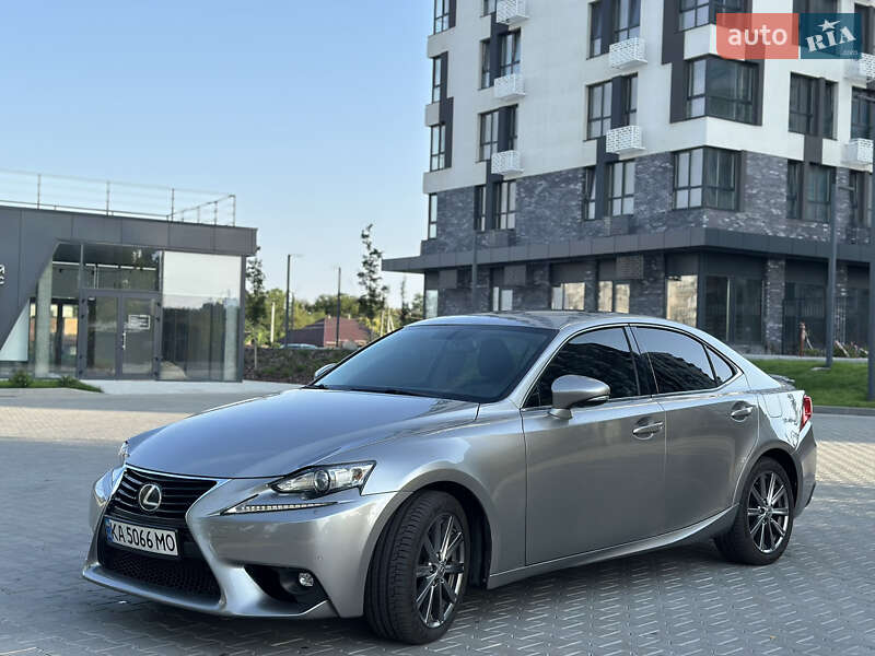 Седан Lexus IS 2014 в Кропивницком фото Седан Lexus IS 2014 в Кропивницком