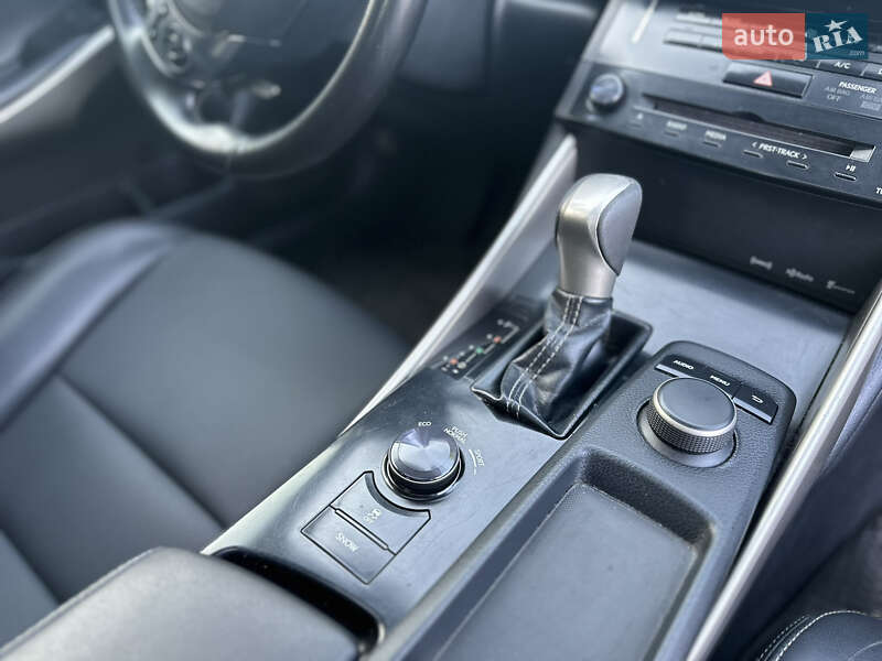 Седан Lexus IS 2014 в Кропивницком фото 20 Седан Lexus IS 2014 в Кропивницком