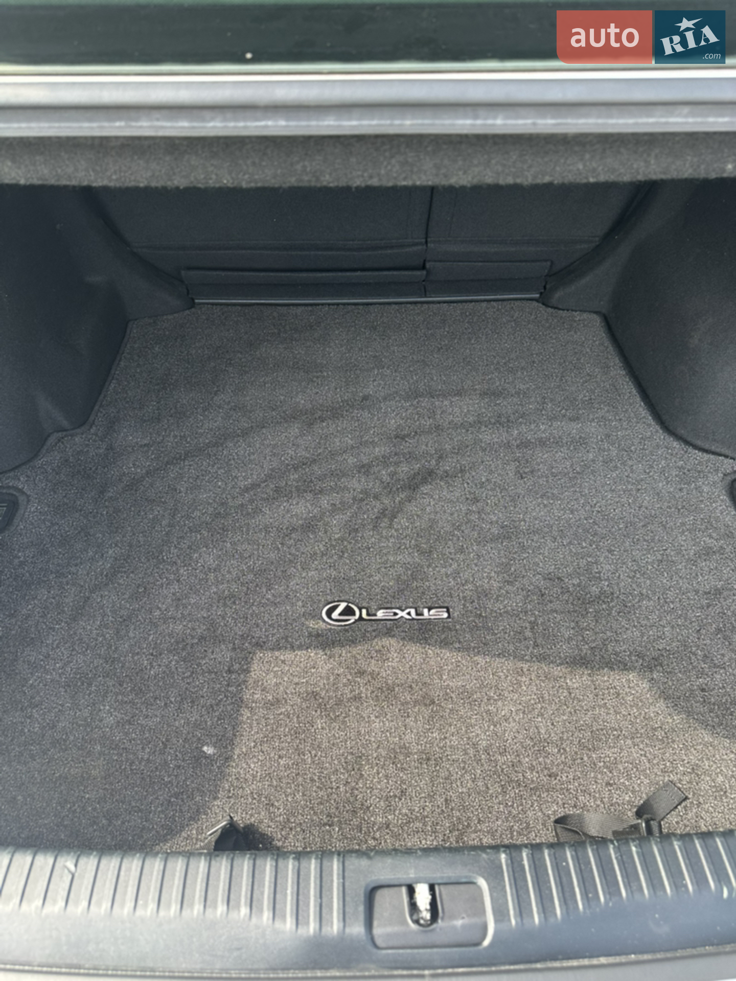 2015 Lexus IS - мініатюра 6