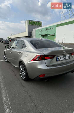 Седан Lexus IS 2015 в Киеве Седан Lexus IS 2015 в Киеве