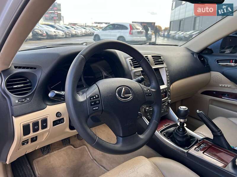 Седан Lexus IS 2006 в Львові фото 17 Седан Lexus IS 2006 в Львові
