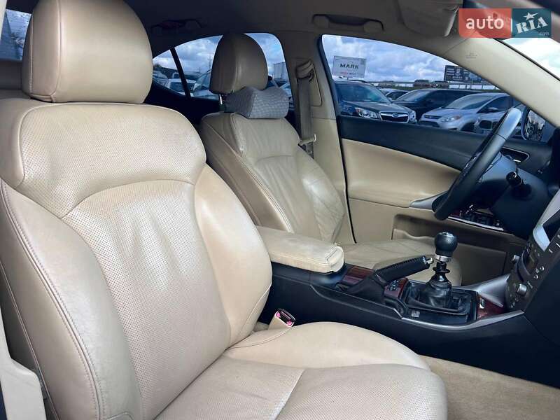 Седан Lexus IS 2006 в Львові фото 42 Седан Lexus IS 2006 в Львові