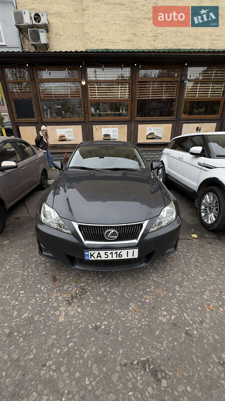 Седан Lexus IS 2011 в Киеве фото 3 Седан Lexus IS 2011 в Киеве