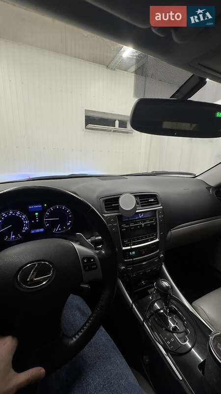 Седан Lexus IS 2011 в Киеве фото 9 Седан Lexus IS 2011 в Киеве