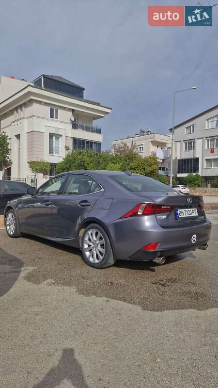 Седан Lexus IS 2016 в Києві