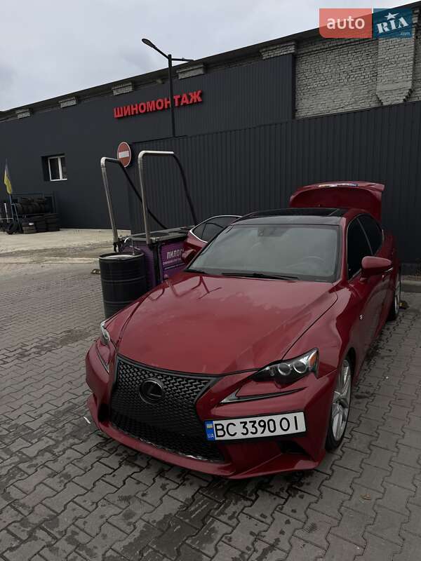 Седан Lexus IS 2015 в Львове фото 7 Седан Lexus IS 2015 в Львове