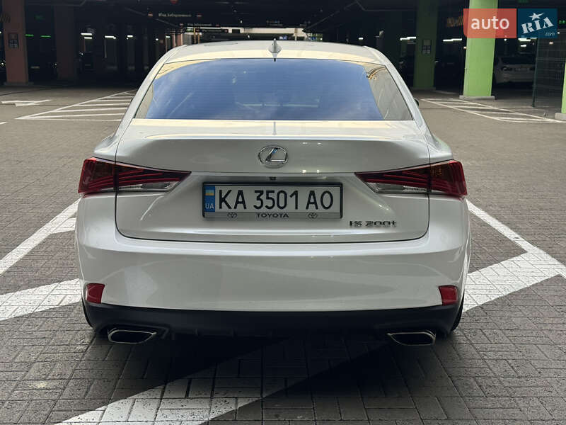 Седан Lexus IS 2017 в Києві фото 4 Седан Lexus IS 2017 в Києві