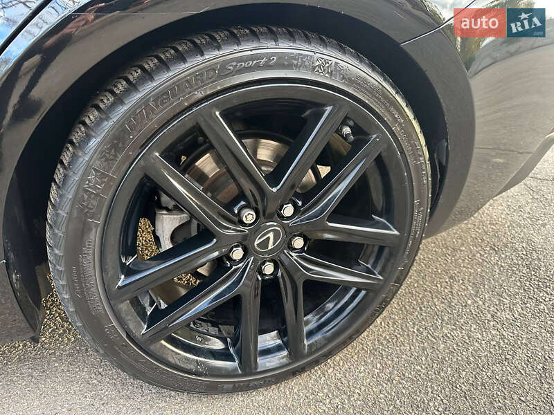 Седан Lexus IS 2015 в Кривом Роге