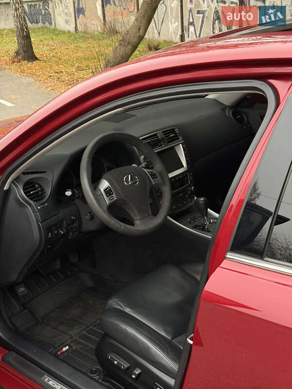 Седан Lexus IS 2008 в Киеве