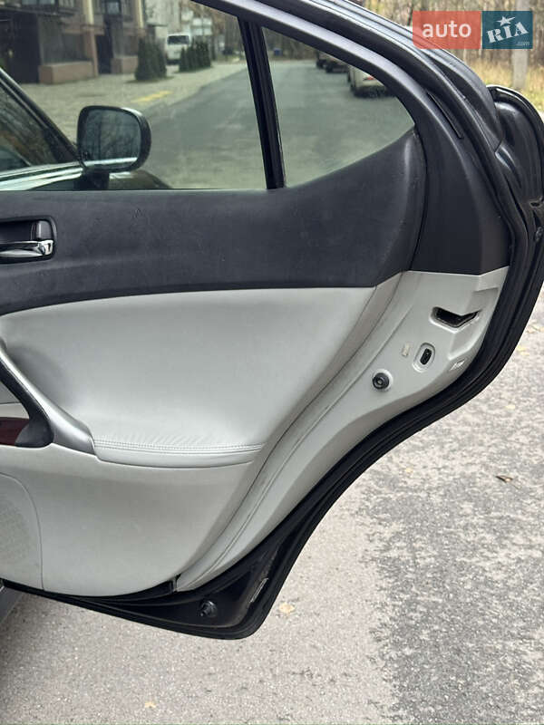 Седан Lexus IS 2005 в Чернігові