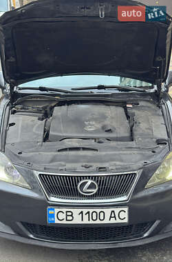 Седан Lexus IS 2005 в Чернигове