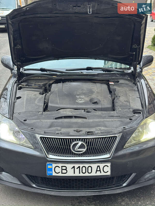 Седан Lexus IS 2005 в Чернігові