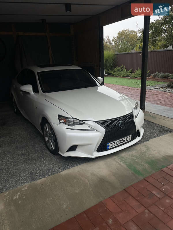 Седан Lexus IS 2013 в Чернигове фото 3 Седан Lexus IS 2013 в Чернигове