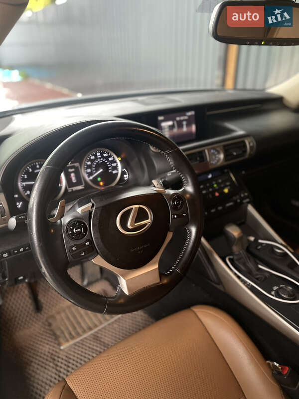 Седан Lexus IS 2013 в Чернигове фото 14 Седан Lexus IS 2013 в Чернигове