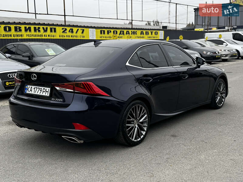 Седан Lexus IS 2017 в Днепре