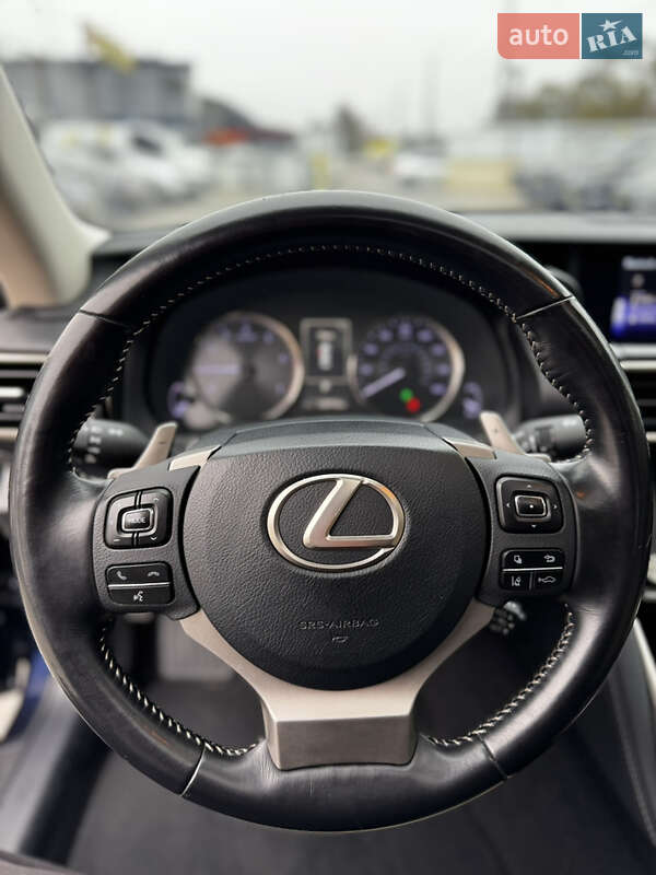 Седан Lexus IS 2017 в Днепре