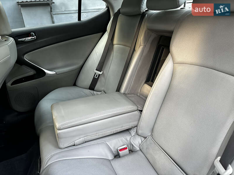 Седан Lexus IS 2007 в Охтирці фото 27 Седан Lexus IS 2007 в Охтирці