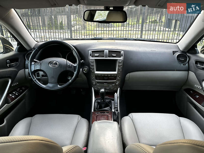 Седан Lexus IS 2007 в Охтирці фото 16 Седан Lexus IS 2007 в Охтирці