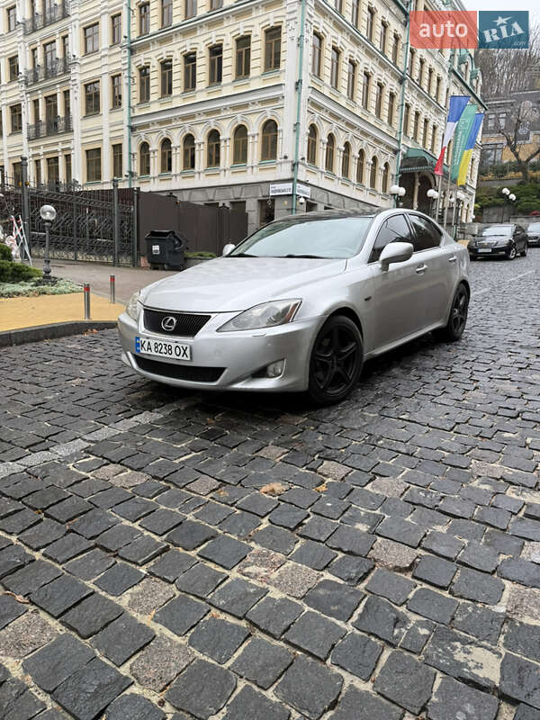 Седан Lexus IS 2007 в Києві