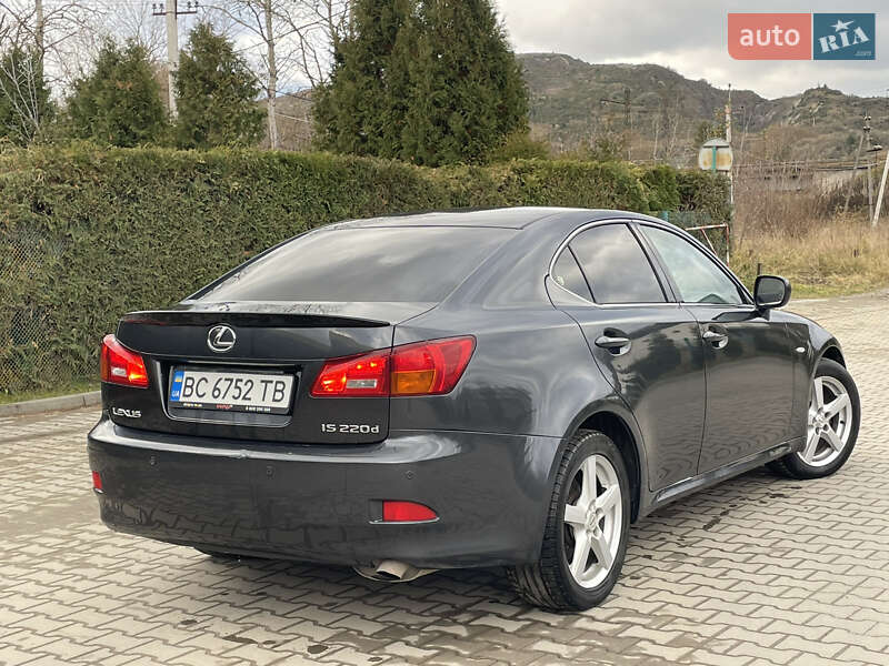 Седан Lexus IS 2007 в Турці