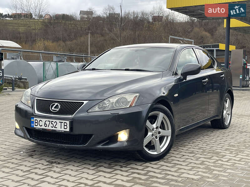 Седан Lexus IS 2007 в Турці