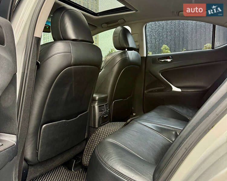 Седан Lexus IS 2007 в Києві фото 35 Седан Lexus IS 2007 в Києві