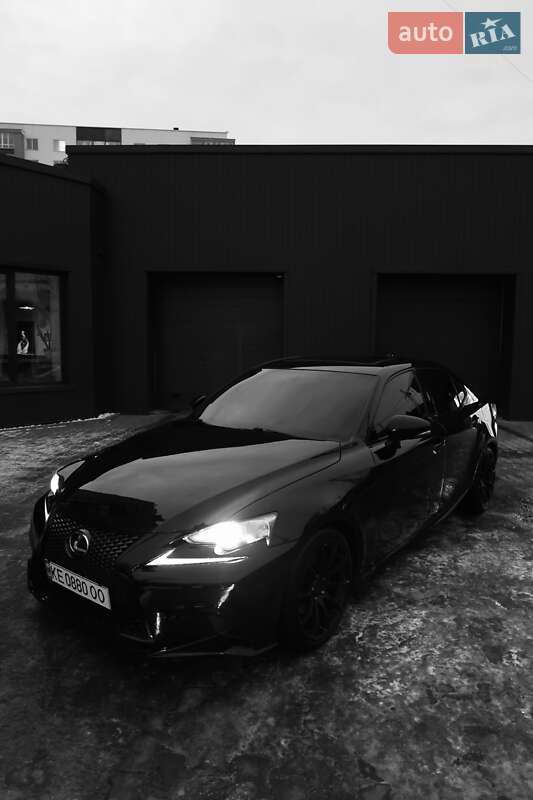 Седан Lexus IS 2013 в Хмельницькому