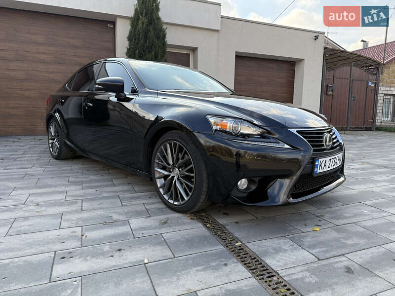 Седан Lexus IS 2013 в Миколаєві