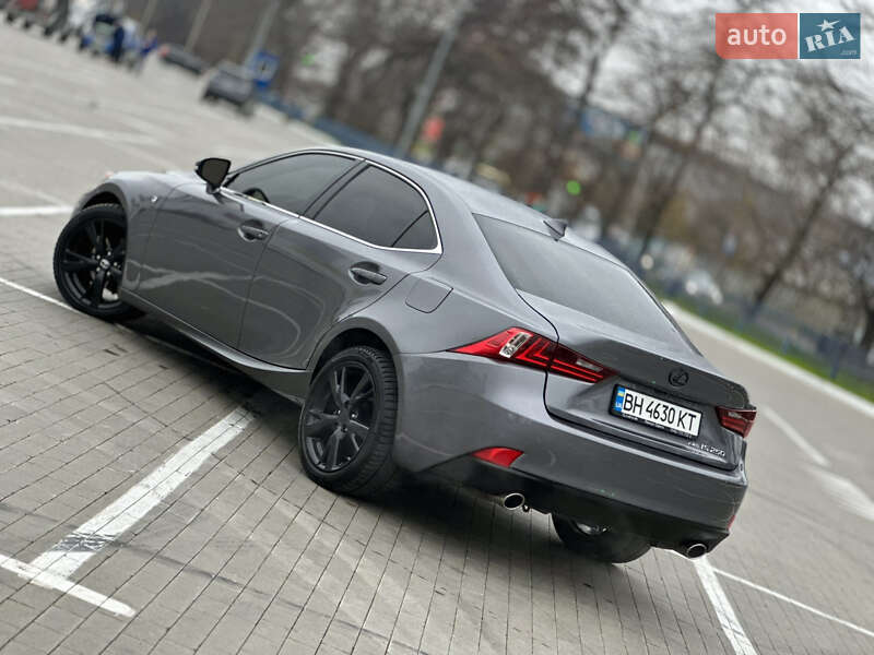 Седан Lexus IS 2013 в Одесі