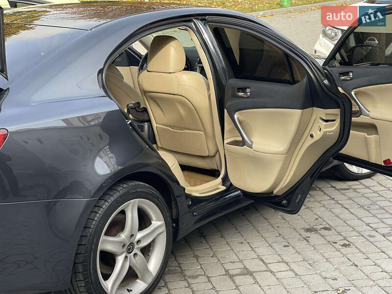 Седан Lexus IS 2006 в Тернополі фото 31 Седан Lexus IS 2006 в Тернополі