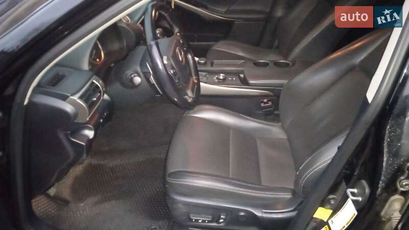 Седан Lexus IS 2016 в Сумах фото 26 Седан Lexus IS 2016 в Сумах