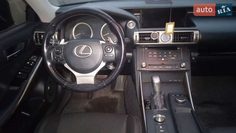 Седан Lexus IS 2016 в Сумах фото 31 Седан Lexus IS 2016 в Сумах