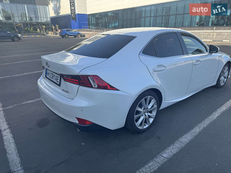 Седан Lexus IS 2013 в Одесі