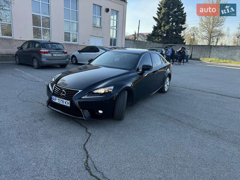 Седан Lexus IS 2016 в Запоріжжі