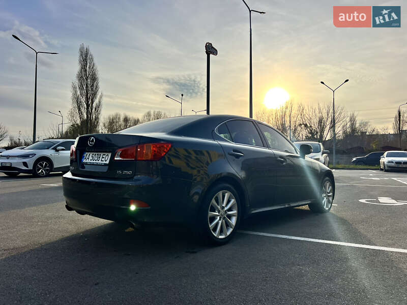 Седан Lexus IS 2008 в Києві