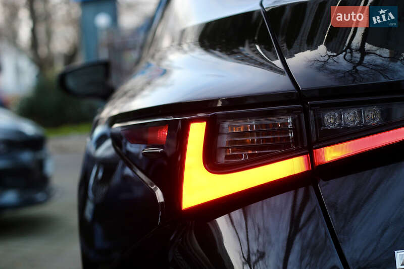 Седан Lexus IS 2021 в Одессе