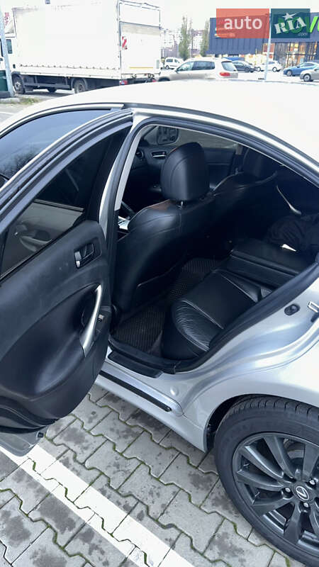 Седан Lexus IS 2006 в Киеве