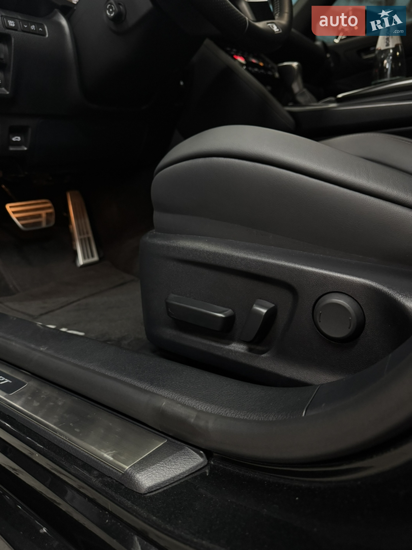2024 Lexus IS - мініатюра 39