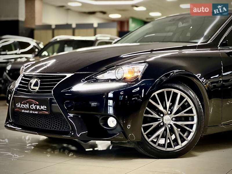 Седан Lexus IS 2013 в Миколаєві