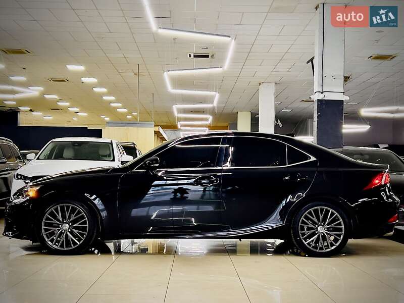 Седан Lexus IS 2013 в Миколаєві