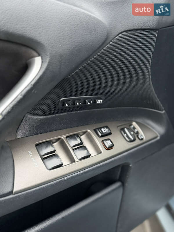 Седан Lexus IS 2006 в Кропивницком фото 16 Седан Lexus IS 2006 в Кропивницком