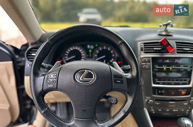 Седан Lexus IS 2006 в Ивано-Франковске