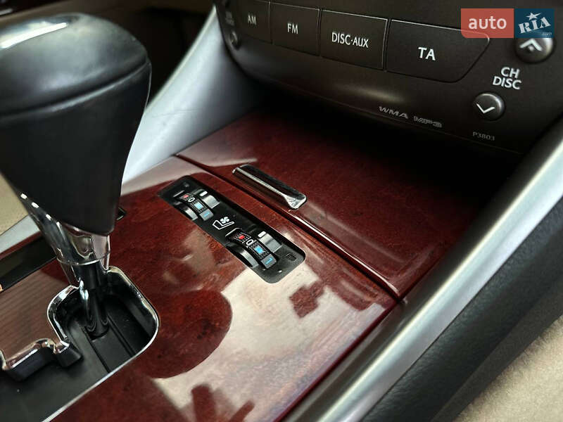 Седан Lexus IS 2006 в Ивано-Франковске