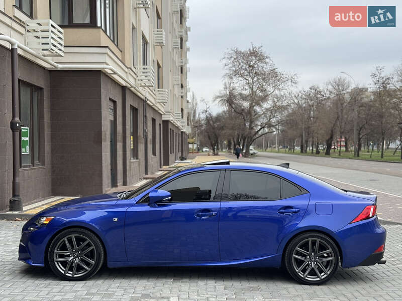 Седан Lexus IS 2014 в Миколаєві