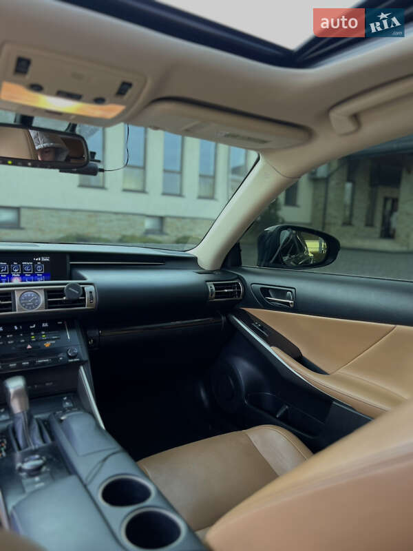 Седан Lexus IS 2014 в Львове фото 37 Седан Lexus IS 2014 в Львове
