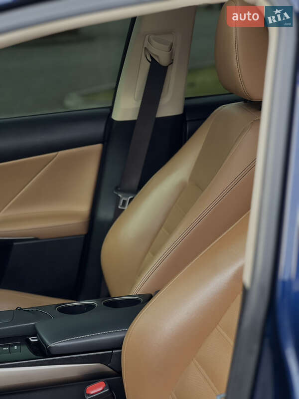 Седан Lexus IS 2014 в Львове фото 40 Седан Lexus IS 2014 в Львове