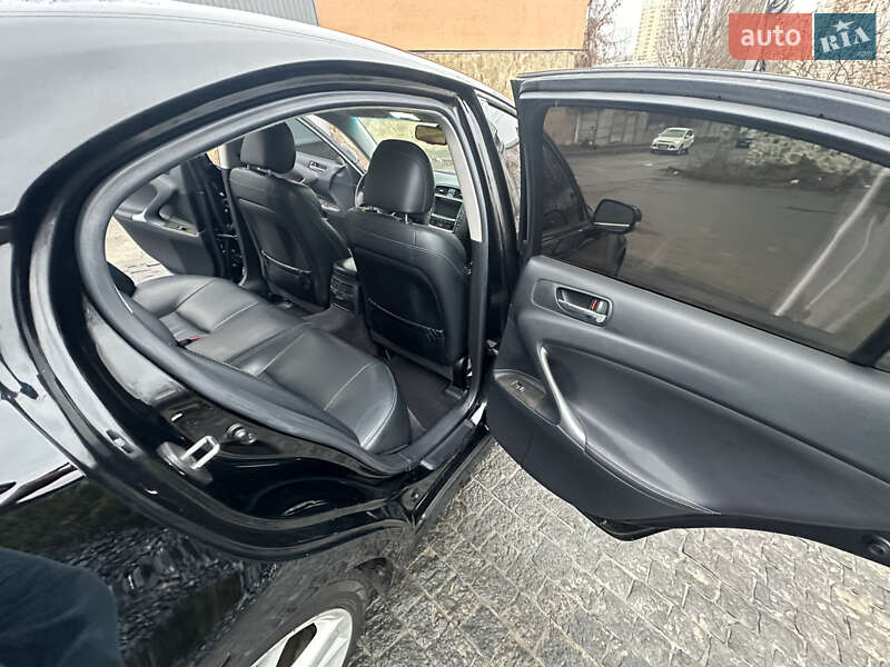 Седан Lexus IS 2008 в Киеве фото 57 Седан Lexus IS 2008 в Киеве