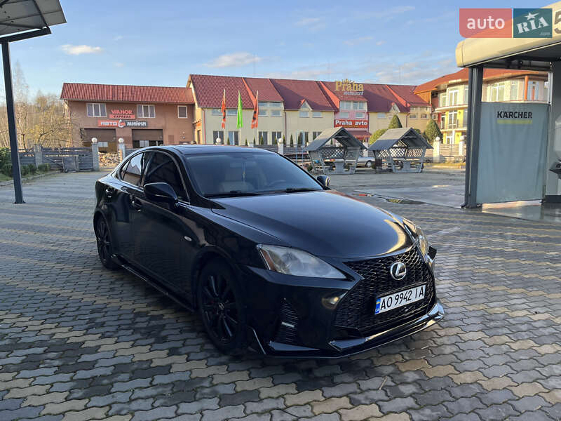 Седан Lexus IS 2007 в Иршаве